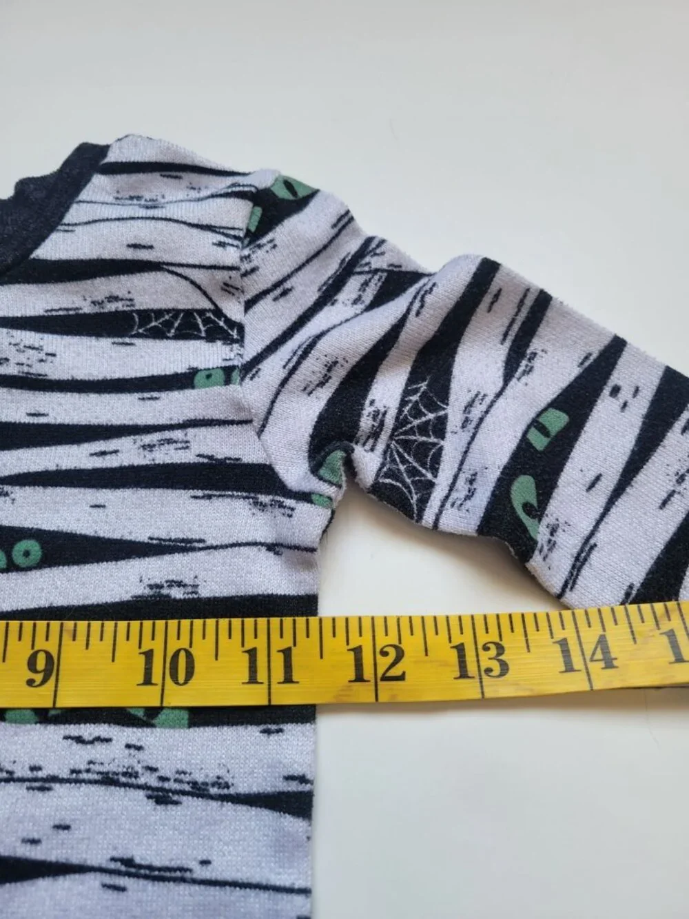two-piece children's pajama set a white mummy bandage wrap glowing green eyes 6